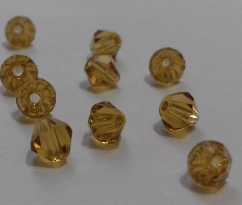 Kineski kristal romb 4 mm topaz